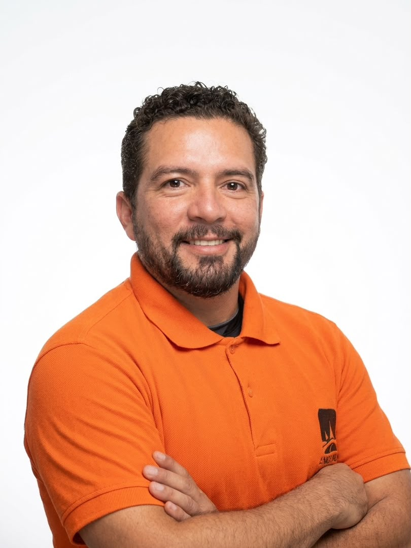 Andres Badillo, Gerente Comercial