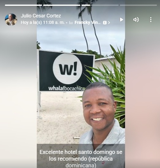 Cliente compartiendo su experiencia desde su hotel en República Dominicana